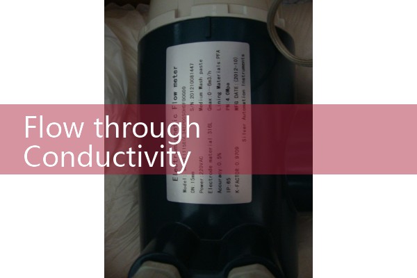 Flow through Conductivity Meter Cells: Monitoring Liquid Purity alongside Volumetric Tracking In-Line